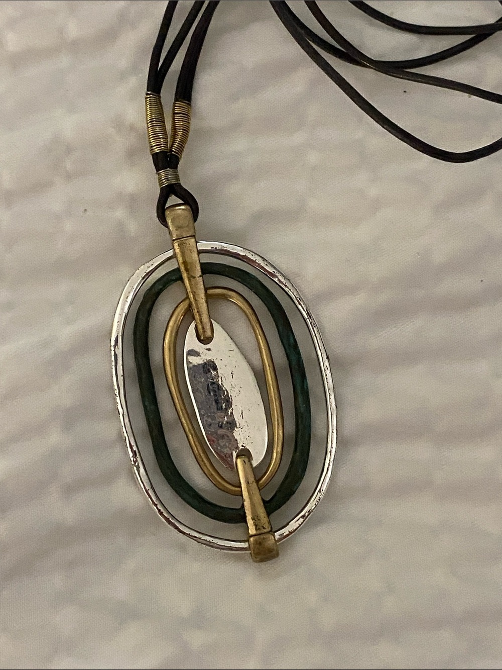 Robert Lee Morris Multi-Tone Oval abstract vintage Pendant Necklace - Picture 7 of 7